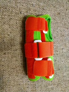 Детский ортез лучезапястный на левую руку