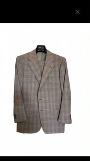 Костюм Kiton