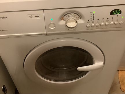 Стиральная машина электролюкс