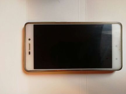 Телефон Xiaomi Redmi 3