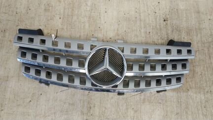 Решетка радиатора Mercedes-Benz ML164 / W164