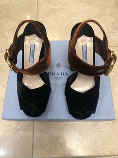 Замшевые босоножки в идеальном состоянии