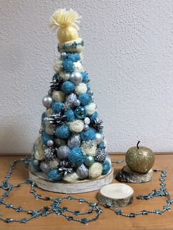 Декоративная елочка из сизаля