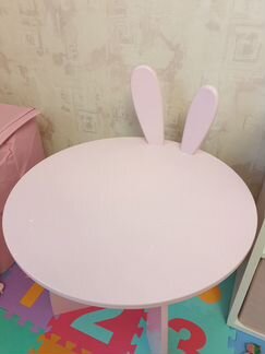 Детский стол зайчьи ушки