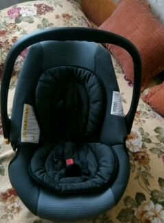 Автомобильное кресло