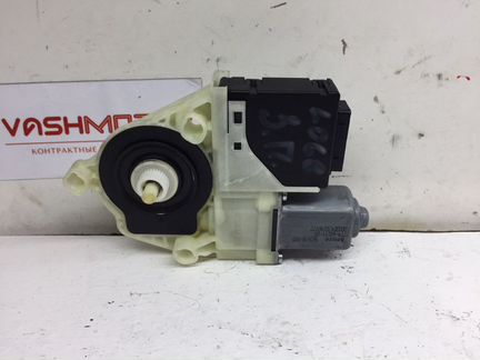 Мотор стеклоподъемника задний правый Volkswagen