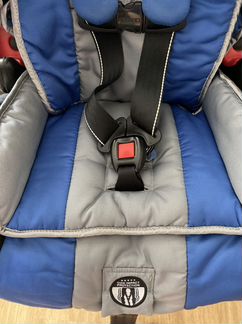 Автомобильное кресло Recaro