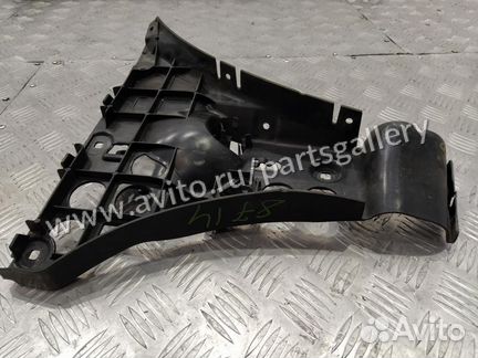 Крепление бампера заднее правое BMW 5-я Cерия E60