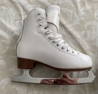 Коньки фигурные topas graf
