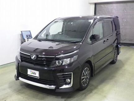 Toyota Voxy 2.0 CVT, 2017, 32 000 км