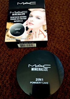 Пудра MAC Mineralize Skinfinish/ Natural с атласны