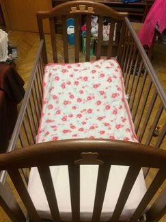 Продаю итальянскую детскую кроватку mibb Tender