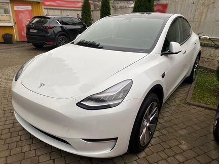 Tesla Model Y AT, 2021, 5 км