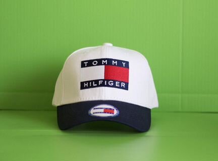 Новая бейсболка (кепка) Tommy Hilfiger белая