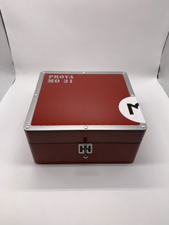 Короба для часов Girard Perregaux Ferrari