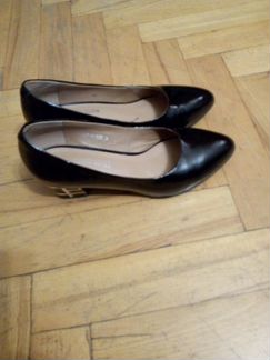 Новые лаковые туфли натуральная кожа