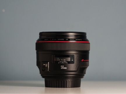 Canon EF 50mm f/1.2L USM