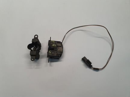 Замки капота Mercedes W163 ML Япония