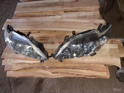 Фары на Toyota Corolla 150