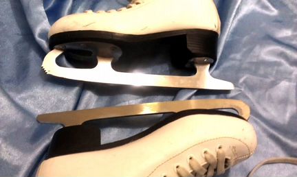 Зимние женские коньки, размер 35