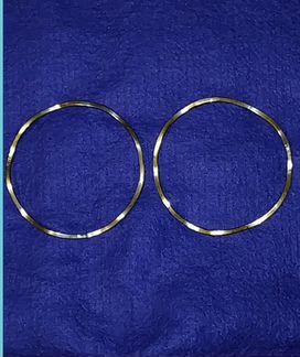 Пара браслетов