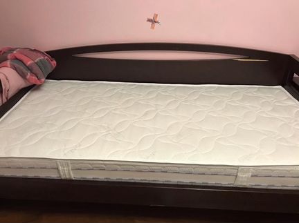 Кровать односпальная с матрасом бу, шпонированный