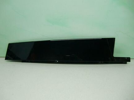 Накладка задней правой двери Mercedes GLC X253