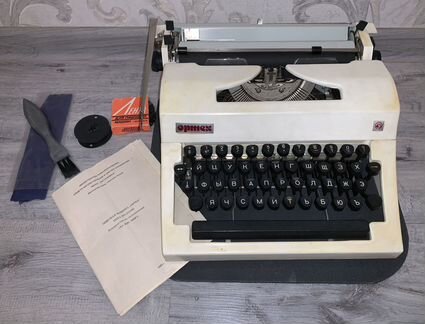 Машина пишущая Ортех пп-215-09, год выпуска 1989