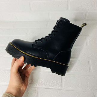 Ботинки женские Dr. Martens