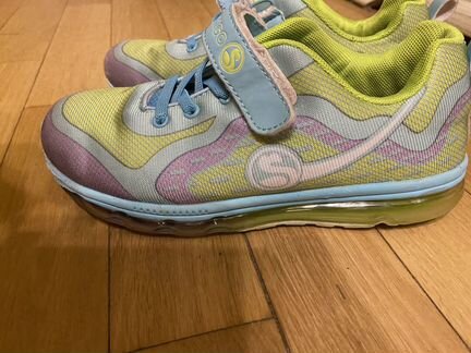 Кроссовки, 35