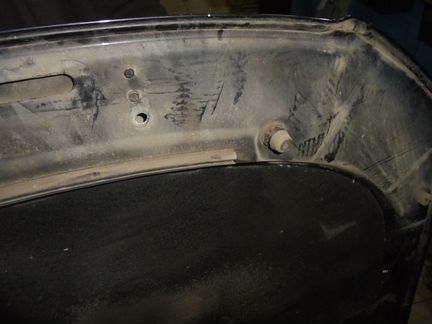 Капот Фольксваген Пассат Б6. Черный