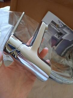 Новый смеситель Roca с клапаном