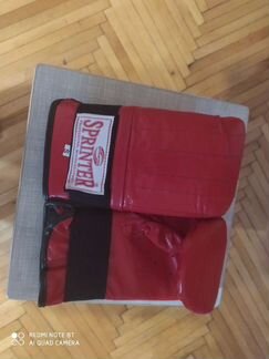 Перчатки для спортивных боевых искусств