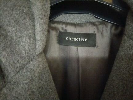 Пальто Caractere 44-46 шерстяное
