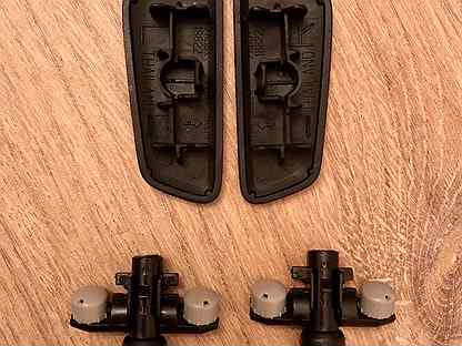 Митсубиси паджеро 3 омыватели фар. Омыватель фар на митсубиси паджеро спорт 2. Форсунки омывателя фар паджеро 4. Омыватель фар паджеро 2. Форсунка омывателя фар паджеро 2.