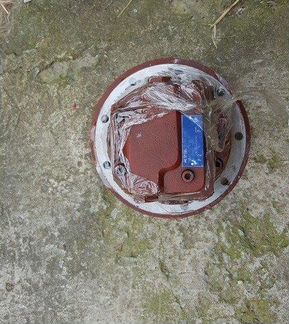 Редуктор хода komatsu PC30 с мотором