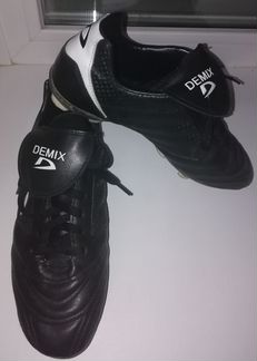 Бутсы футбольные Demix