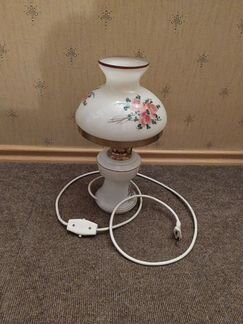 Лампа настольная