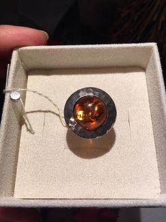 Серебряное кольцо янтарь