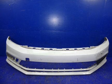 Бампер передний Volkswagen Jetta