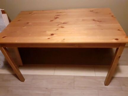 Кухонный стол массив дерева