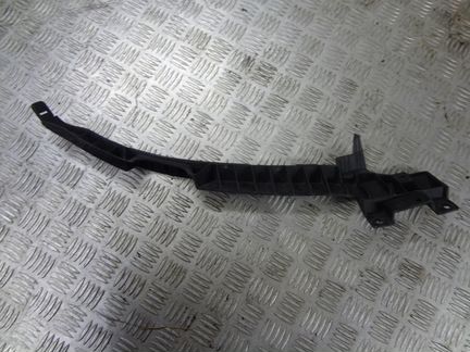 Направляющая бампера передняя левая Opel Insignia