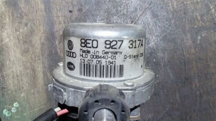 Вакуумный насос Audi A4 B6 2.0