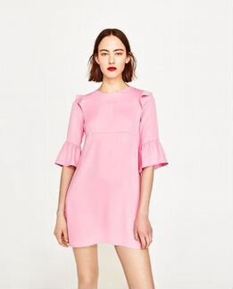 Розовое платье Zara с рюшами на рукавах baby doll