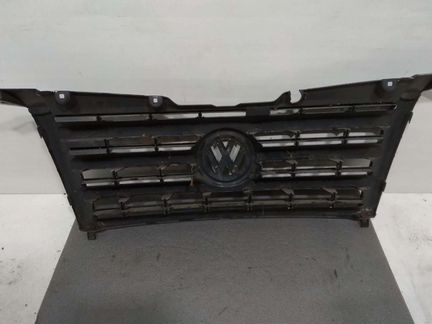 Решетка радиаторов VW Crafter