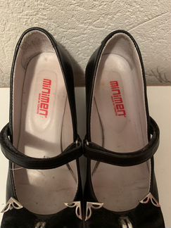 Туфли чёрные для девочки minimen