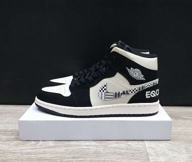 Кроссовки Nike Air Jordan 1