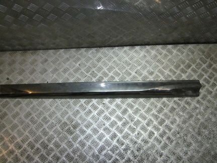 Молдинг нижний передней левой двери Ситроен DS5