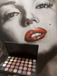 Палетка теней Huda Beauty 40 цветов