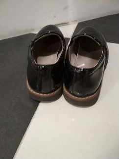 Туфли лаковые р.35